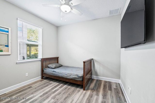 1917 AMBERLY Drive, Middleburg, FL 32068