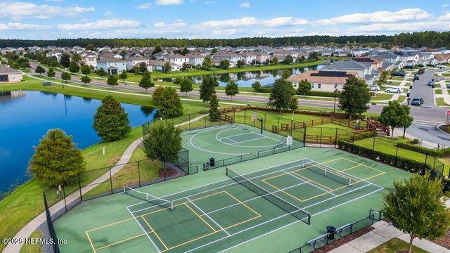 1917 AMBERLY Drive, Middleburg, FL 32068