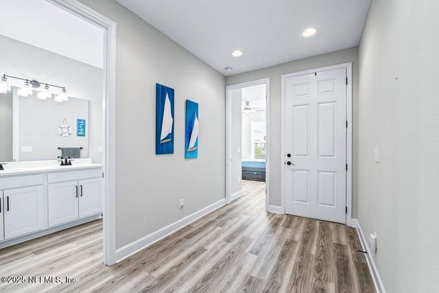 1917 AMBERLY Drive, Middleburg, FL 32068