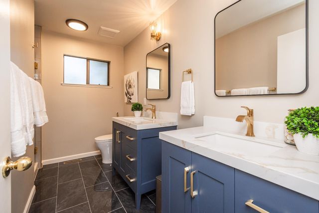 8498 E Hidden Lakes Dr, Granite Bay, CA 95746