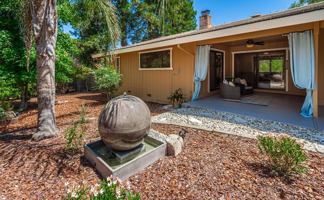 8498 E Hidden Lakes Dr, Granite Bay, CA 95746