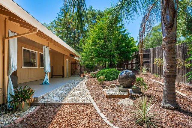 8498 E Hidden Lakes Dr, Granite Bay, CA 95746