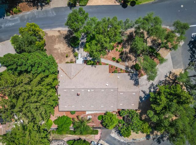 8498 E Hidden Lakes Dr, Granite Bay, CA 95746