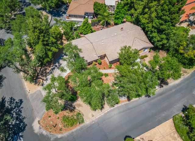 8498 E Hidden Lakes Dr, Granite Bay, CA 95746