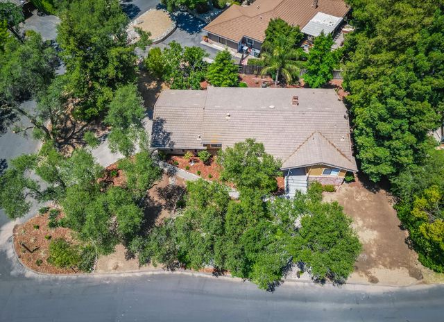 8498 E Hidden Lakes Dr, Granite Bay, CA 95746