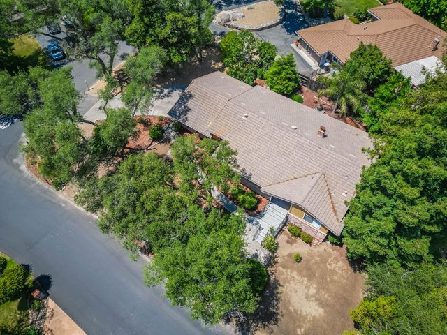 8498 E Hidden Lakes Dr, Granite Bay, CA 95746