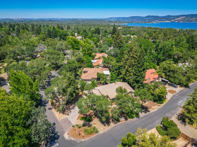 8498 E Hidden Lakes Dr, Granite Bay, CA 95746
