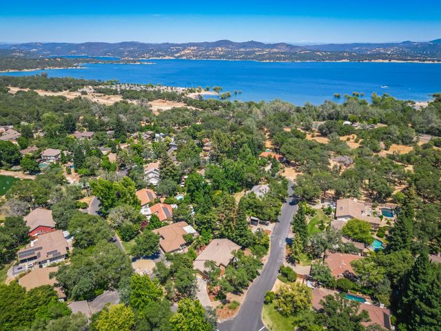 8498 E Hidden Lakes Dr, Granite Bay, CA 95746