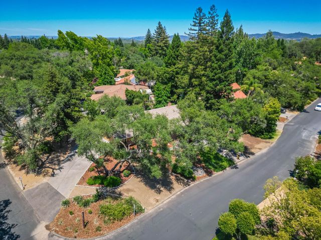 8498 E Hidden Lakes Dr, Granite Bay, CA 95746