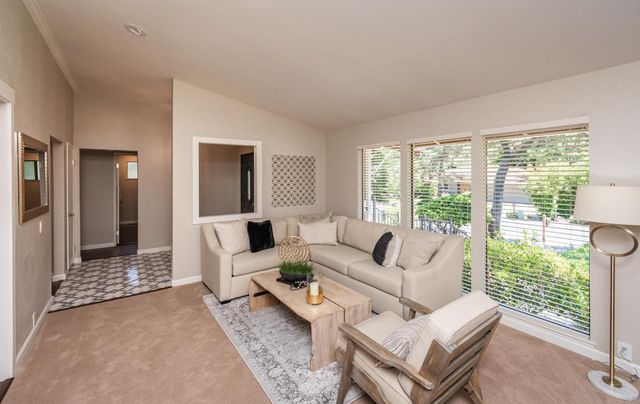 8498 E Hidden Lakes Dr, Granite Bay, CA 95746