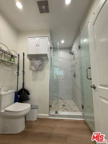 16429 Bryant Street, North Hills (los Angeles), CA 91343