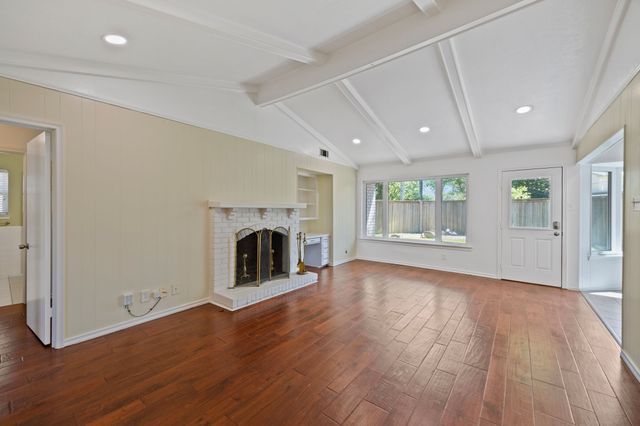 527 Twilight Trail, Richardson, TX 75080