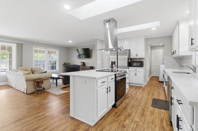 1119 Smithfield Place, Hanahan, SC 29410