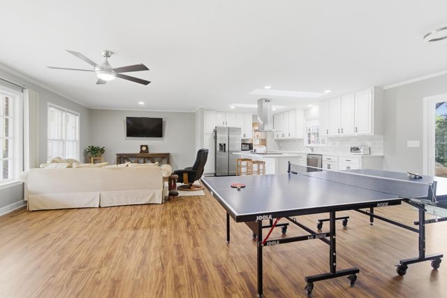 1119 Smithfield Place, Hanahan, SC 29410