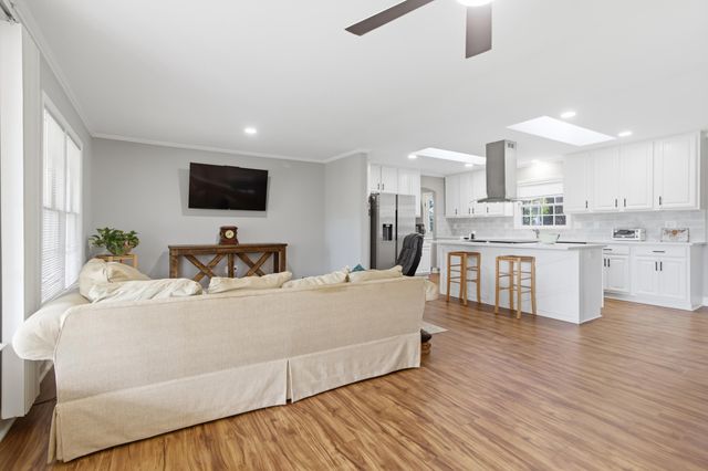 1119 Smithfield Place, Hanahan, SC 29410