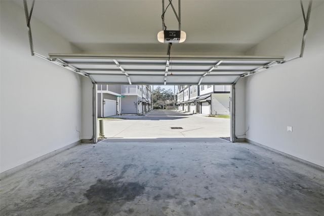 205 Clark Meadows Lane, Houston, TX 77076