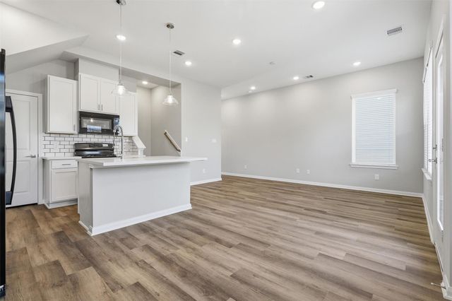 205 Clark Meadows Lane, Houston, TX 77076