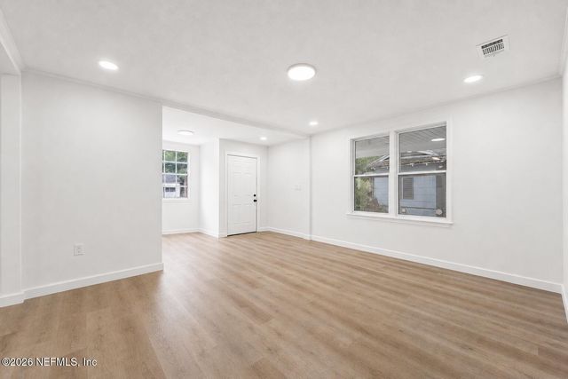 3036 COMMONWEALTH Avenue, Jacksonville, FL 32254