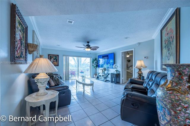 3940 NW 42nd Avenue 417, Lauderdale Lakes, FL 33319