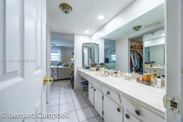 3940 NW 42nd Avenue 417, Lauderdale Lakes, FL 33319