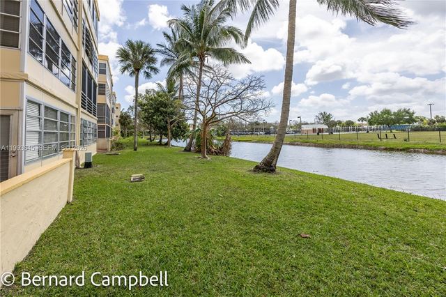 3940 NW 42nd Avenue 417, Lauderdale Lakes, FL 33319