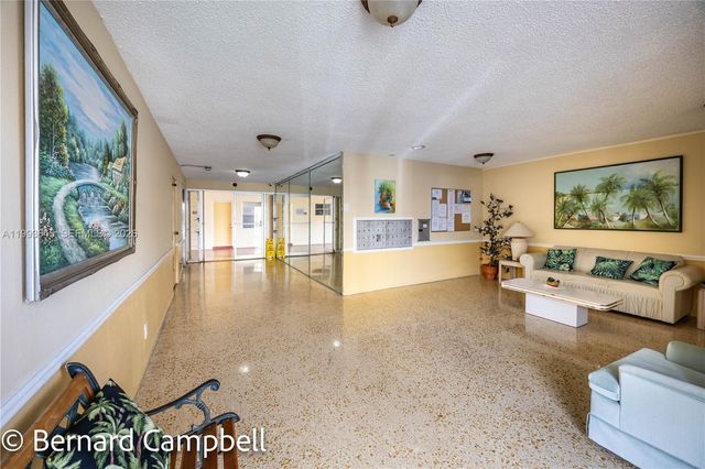 3940 NW 42nd Avenue 417, Lauderdale Lakes, FL 33319