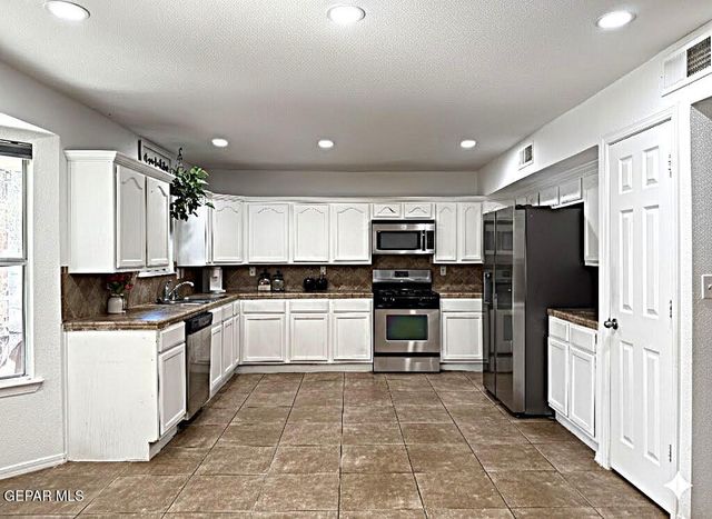 3721 TIERRA AURORA DRIVE Drive, El Paso, TX 79938