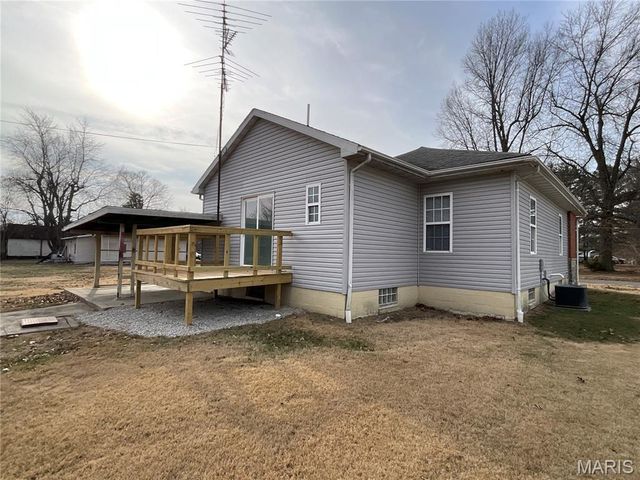 312 School Street, Wilsonville, IL 62093