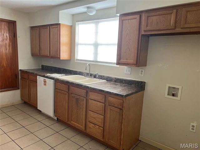 312 School Street, Wilsonville, IL 62093