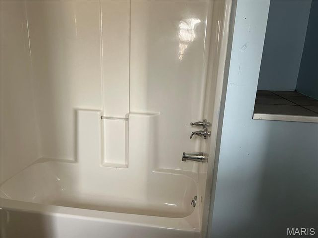 312 School Street, Wilsonville, IL 62093