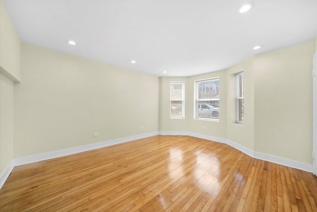2631 S AVERS Avenue, Chicago, IL 60623