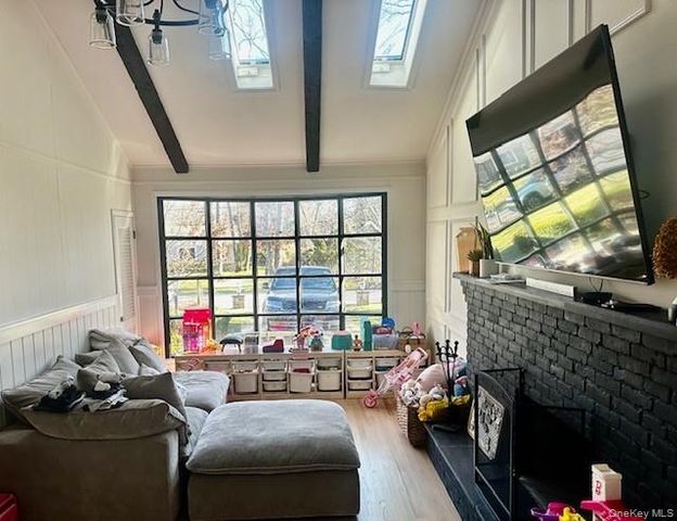 4 Tamarack Court, East Quogue, NY 11942