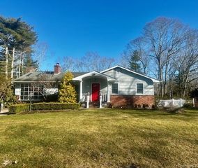 4 Tamarack Court, East Quogue, NY 11942