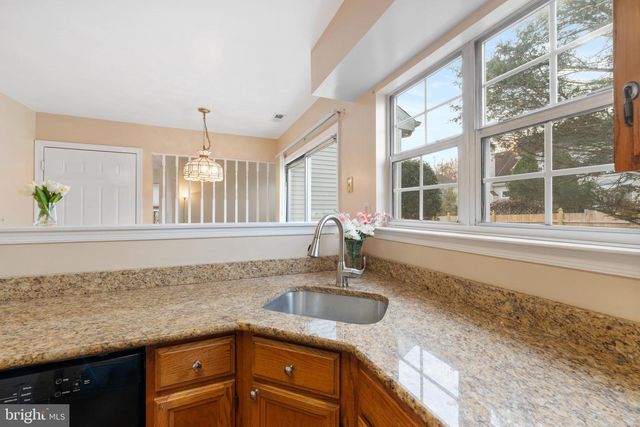 44 WESLEY LN, Burlington, NJ 08016