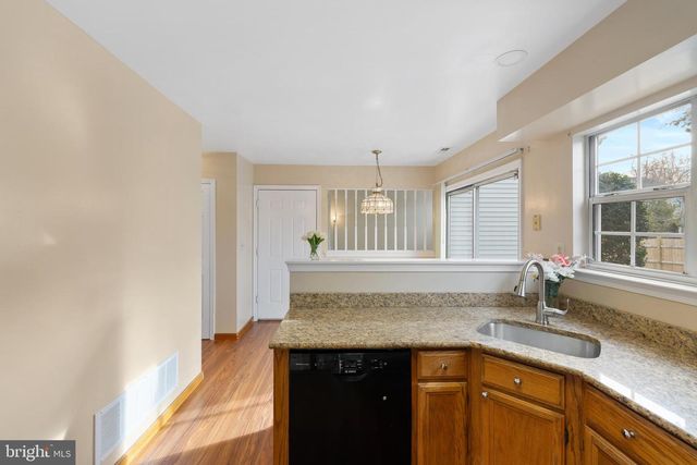 44 WESLEY LN, Burlington, NJ 08016