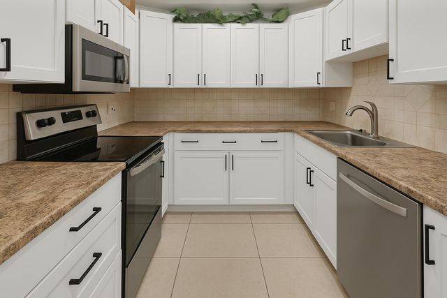 1904 Palmland Drive 3, Boynton Beach, FL 33436