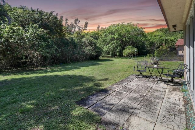 1904 Palmland Drive 3, Boynton Beach, FL 33436