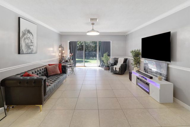 1904 Palmland Drive 3, Boynton Beach, FL 33436