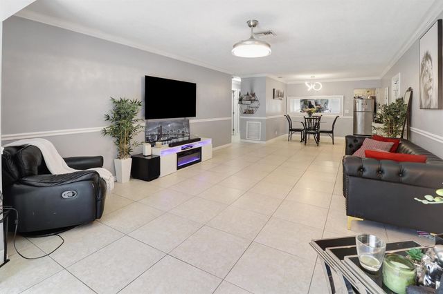 1904 Palmland Drive 3, Boynton Beach, FL 33436