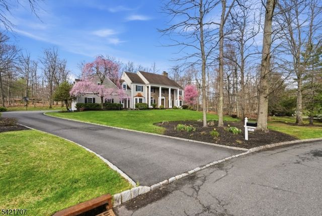 3 Lockwood Dr, Bridgewater Twp., NJ 08807