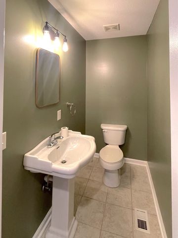730 Everville Dr, Livingston, TN 38570