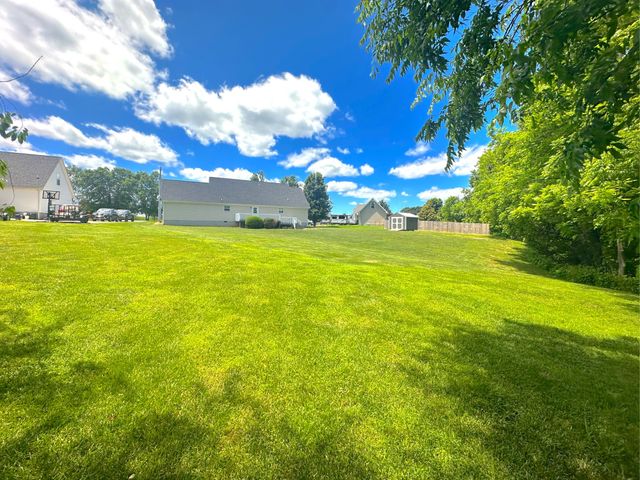 730 Everville Dr, Livingston, TN 38570