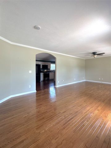 730 Everville Dr, Livingston, TN 38570