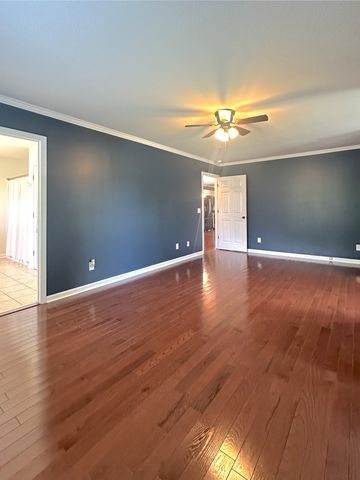730 Everville Dr, Livingston, TN 38570