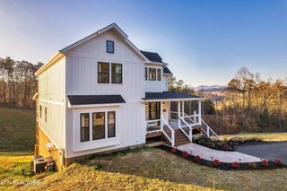 1121 Levi Glenn Court, Sevierville, TN 37862