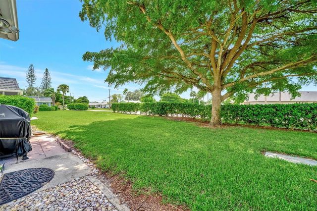 4105 35TH AVENUE W 3, Bradenton, FL 34205