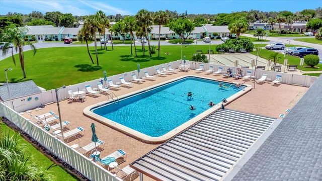 4105 35TH AVENUE W 3, Bradenton, FL 34205