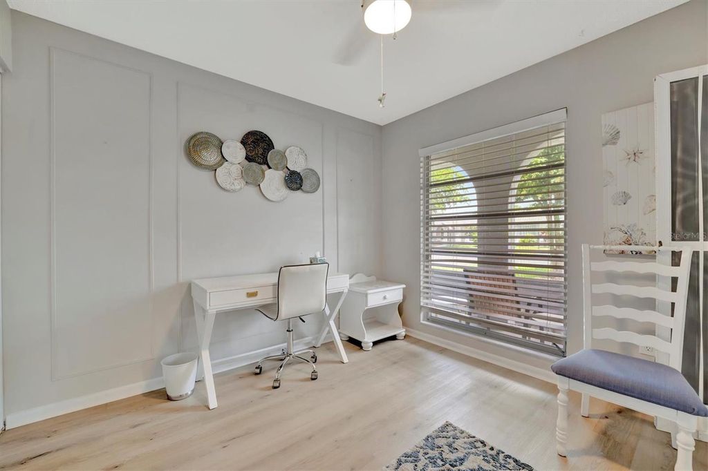 Image 16 of property listing at 4105 35TH AVENUE W 3, Bradenton, FL 34205