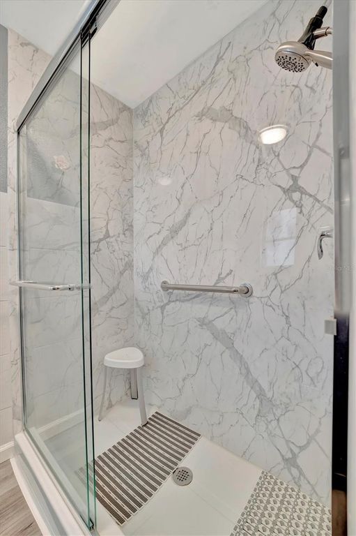 Image 51 of property listing at 4105 35TH AVENUE W 3, Bradenton, FL 34205