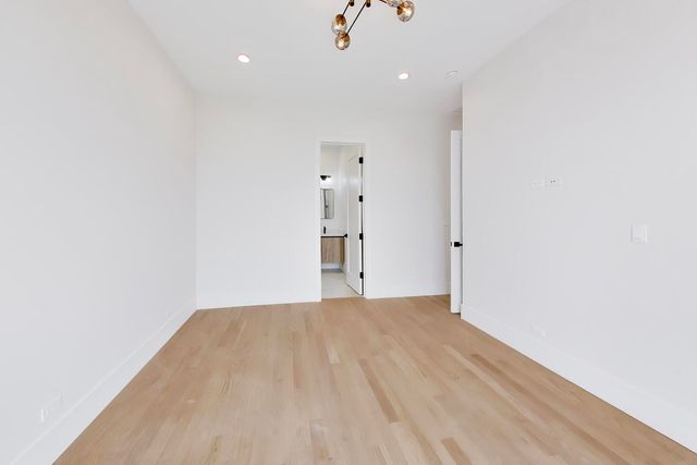 1244 N Kedzie Avenue 4, Chicago, IL 60651